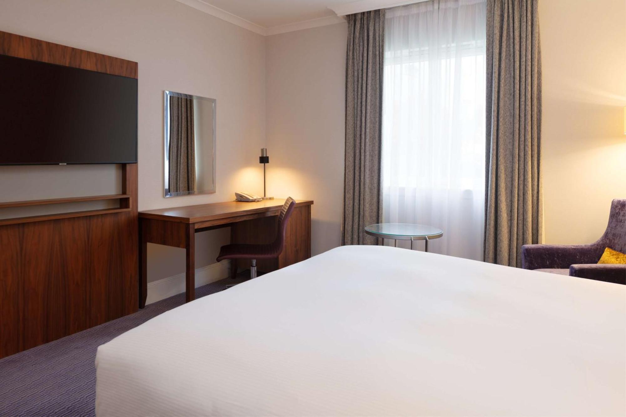 Doubletree By Hilton Edinburgh Airport Hotel Ingliston Ngoại thất bức ảnh